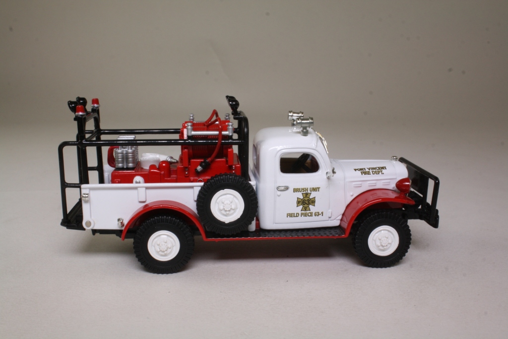 Matchbox Collectibles YYM37636; 1946 Dodge Power Wagon; Brush/Field Truck